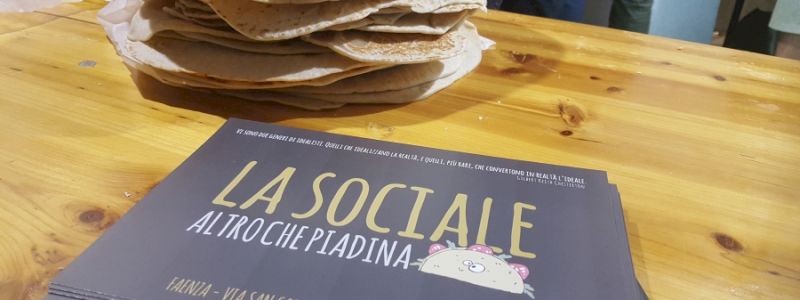 3 piade in regalo, il tuo volto e il tuo nome per La Sociale!