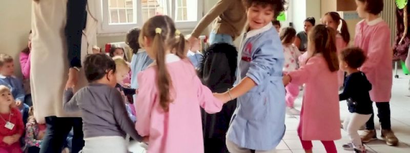 Un audio di ringraziamento dai nostri bambini + un segnalibro personalizzato dai bambini della scuola + 10 biglietti della lotteria della parrocchia Santa Maria Lauretana