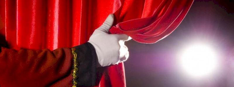 POSTO IN PRIMA FILA + INVITO SUL PALCO + TITOLI DI CODA + GIRANDOLA