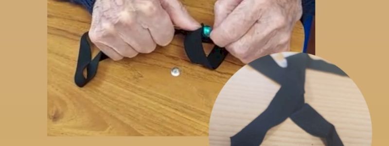 Video messaggio di ringraziamento  e bracciale realizzato dagli ospiti della Fondazione