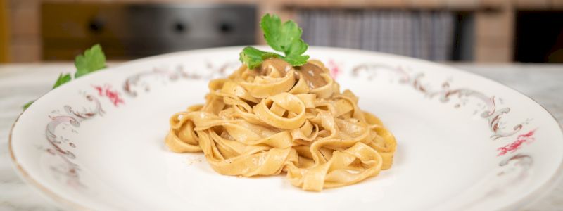 DEGUSTAZIONE X 2 nella CUPOLA + Calice di Vino / TASTING X 2 on the DOME + Glass of  wine