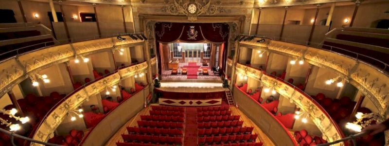 Due posti a Teatro