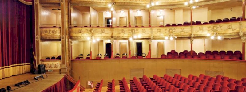 Due posti VIP a Teatro