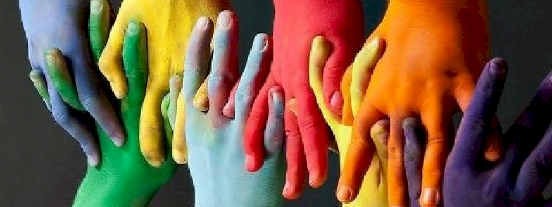 Il tuo nome nell’installazione temporanea realizzata in occasione dell’inaugurazione della nuova Casa di Quartiere Katia Bertasi