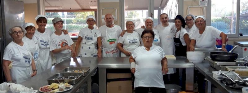 Cena a domicilio in allegria