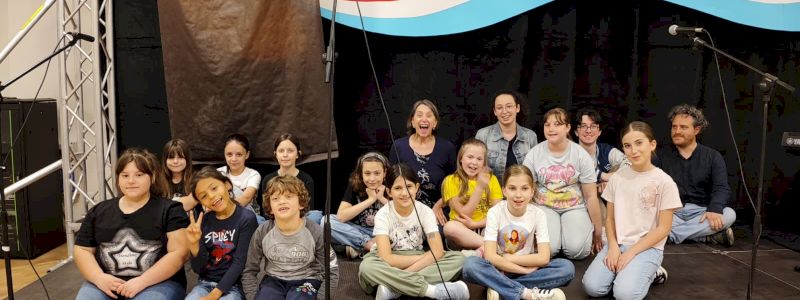 Aiuta una scuola a cantare