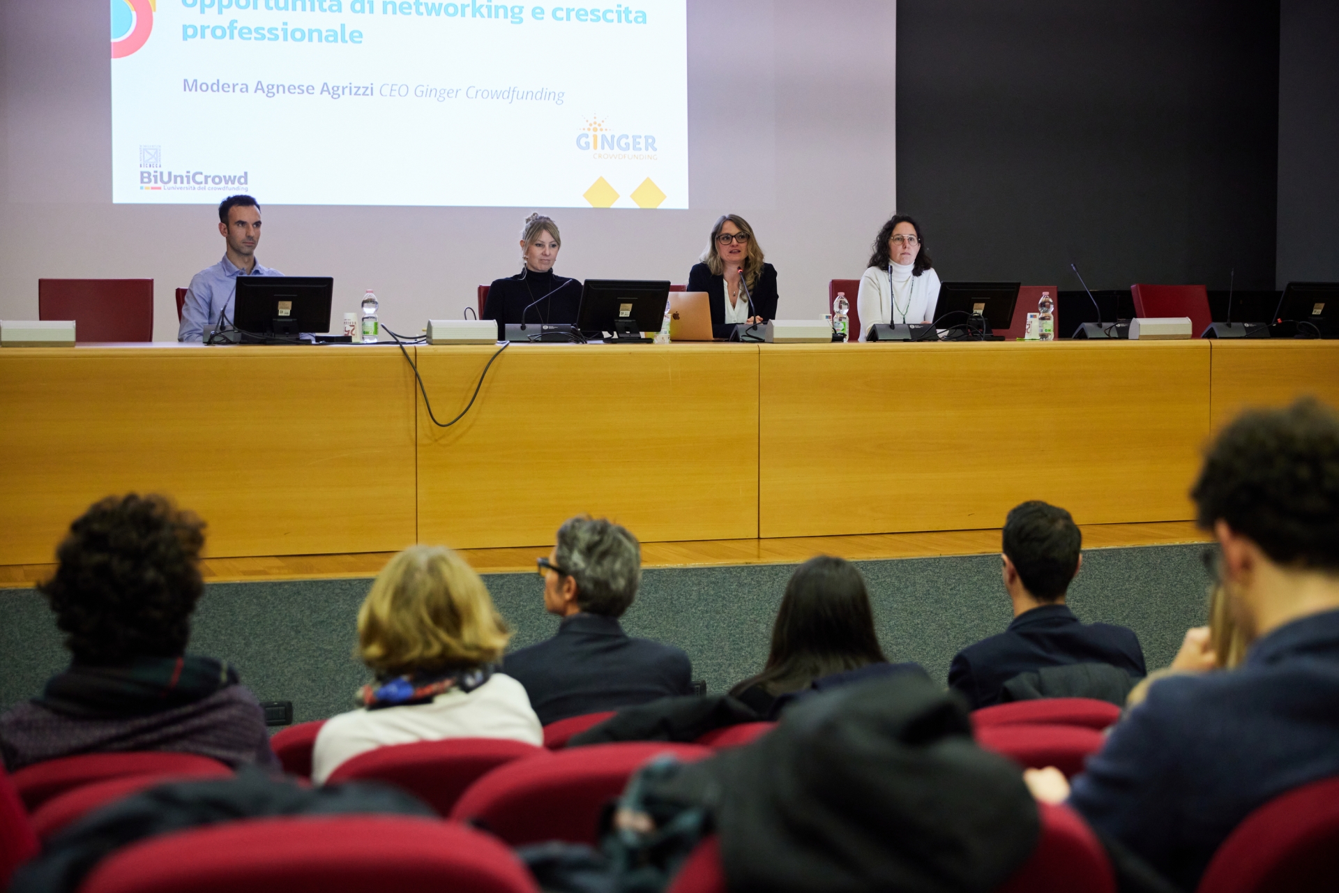 Il crowdfunding per la ricerca scientifica: un’opportunità per i ricercatori e le aziende che li sostengono